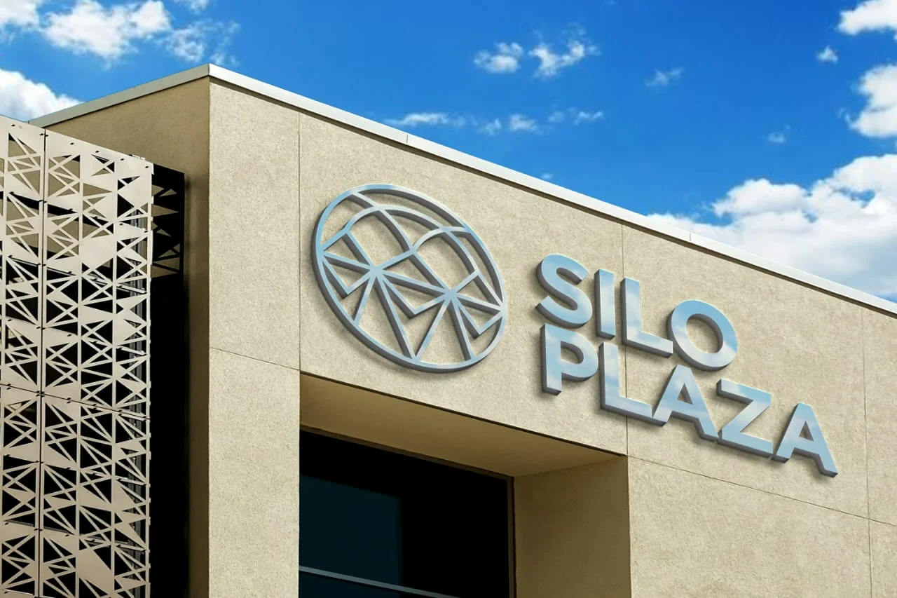 Silo plaza